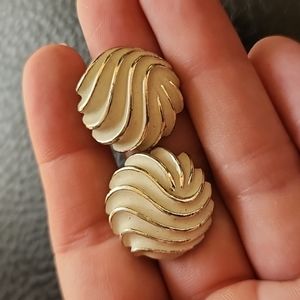 VTG Marboux clip on earrings